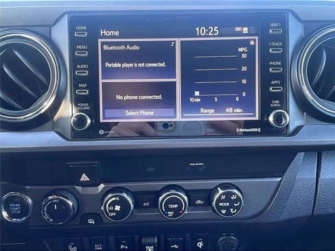 Used 2020 Toyota Tacoma TRD Off-Road image 27