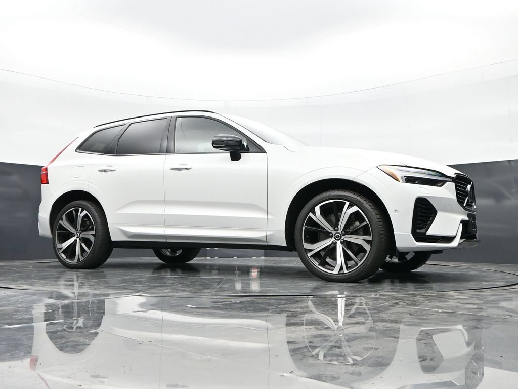 Used 2024 Volvo XC60 T8 Ultimate w/ Climate Package AWD/4WD image 41