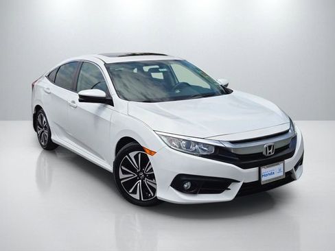 Used 2018 Honda Civic EX-T image 1