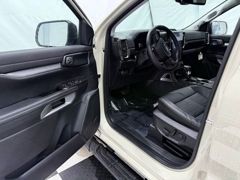 New 2025 Ford Ranger Lariat w/ FX4 Off-Road Package image 31