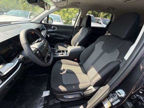 New 2026 Kia Sorento LX FWD image 23