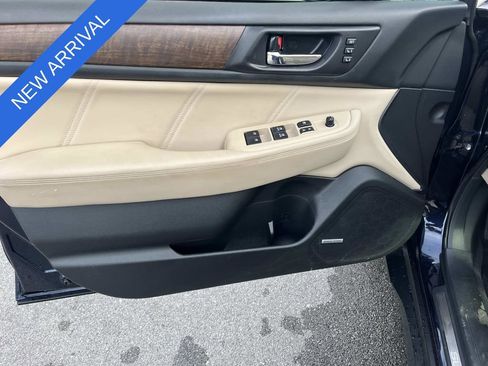 Used 2018 Subaru Outback 3.6R Limited AWD/4WD image 28