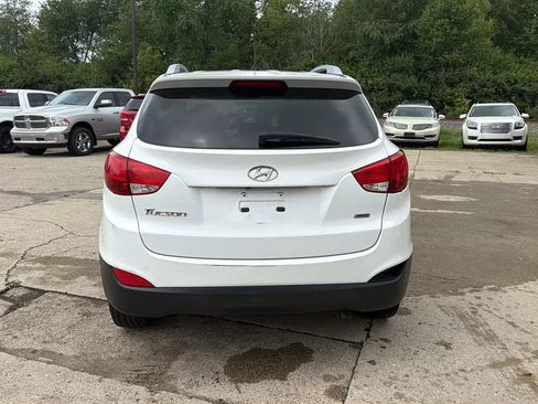 Used 2014 Hyundai Tucson SE AWD/4WD image 4