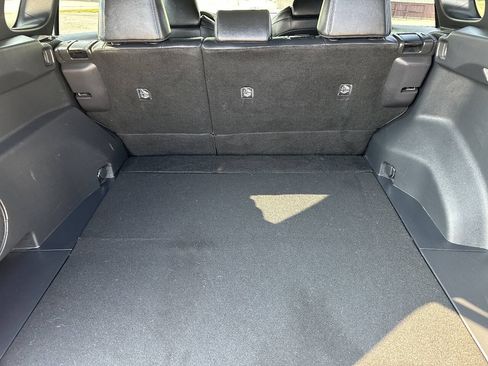 Used 2019 Toyota RAV4 XSE AWD/4WD image 7