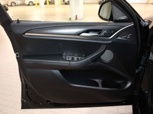 Certified 2023 BMW X4 xDrive30i w/ M Sport Package image 11