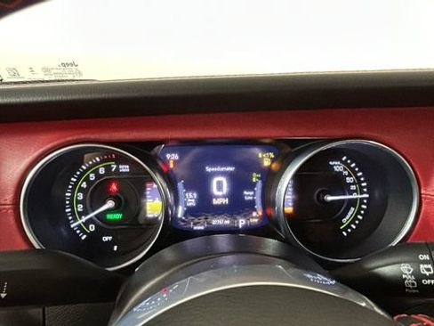 Used 2023 Jeep Wrangler Unlimited Rubicon 4xe AWD/4WD image 16