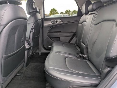 Used 2023 Kia Sportage EX FWD image 14