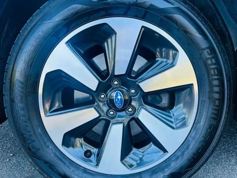 Used 2018 Subaru Forester 2.5i Premium AWD/4WD image 25