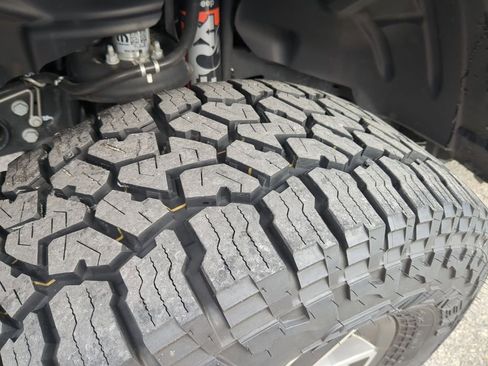 Used 2025 Jeep Gladiator Mojave w/ Convenience Group image 50