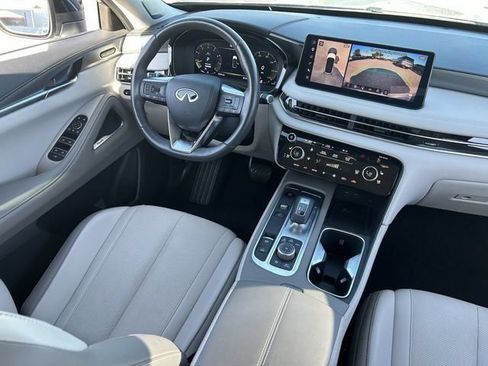 Certified 2026 INFINITI QX60 Luxe w/ Family Package FWD image 16