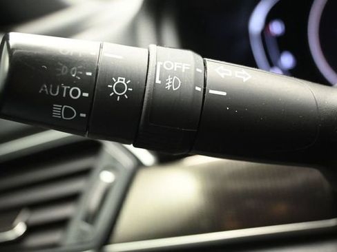 Used 2019 Honda Accord Sport image 25