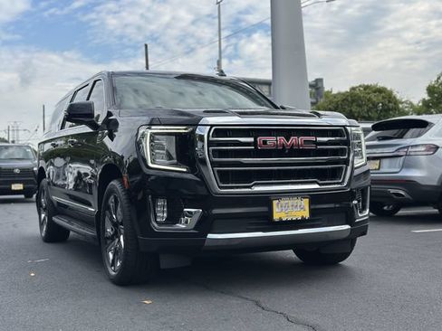 Used 2021 GMC Yukon XL SLT w/ SLT Luxury Plus Package AWD/4WD image 51