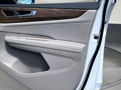 New 2026 Volkswagen Atlas SE AWD/4WD image 32