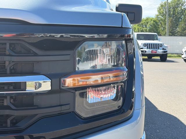 Used 2025 Ford F150 XLT w/ Equipment Group 301A Standard AWD/4WD image 18