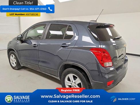 Used 2021 Chevrolet Trax LS w/ Tint and Cruise Package FWD image 3