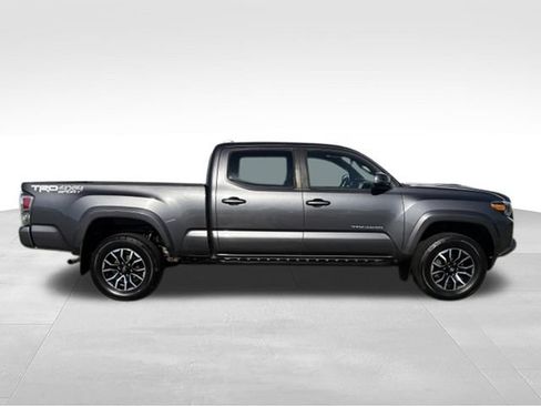 Used 2021 Toyota Tacoma TRD Off-Road AWD/4WD image 20