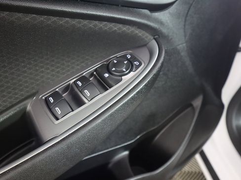 Used 2024 Chevrolet Malibu LT image 34