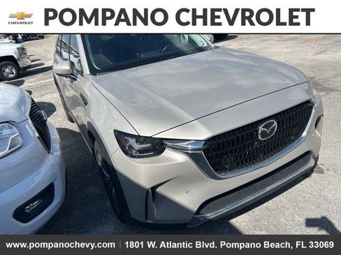 Used 2024 MAZDA CX-90 3.3 Turbo w/ Premium Package image 2