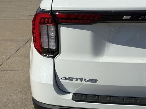 New 2026 Ford Explorer Active image 30