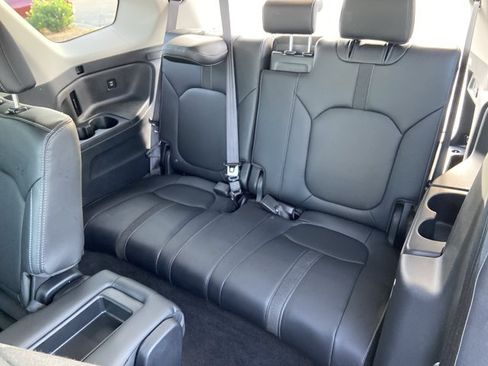 Used 2025 Honda Pilot EX-L image 51