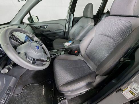 Used 2026 Subaru Forester Premium AWD/4WD image 2