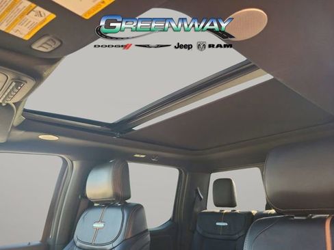 Used 2024 Ford F350 Platinum w/ FX4 Off-Road Package image 15