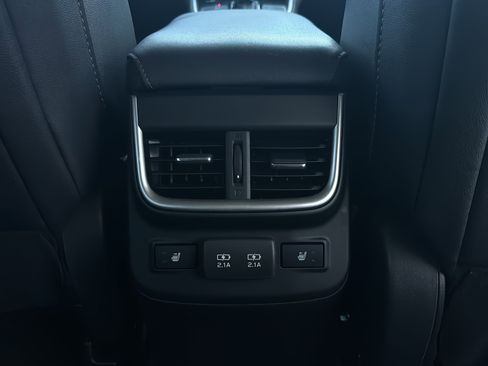 Used 2022 Subaru Outback Limited AWD/4WD image 30