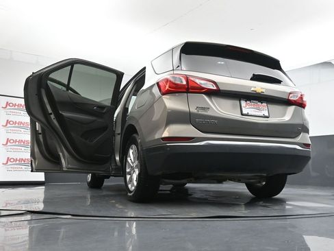 Used 2018 Chevrolet Equinox LT FWD image 44