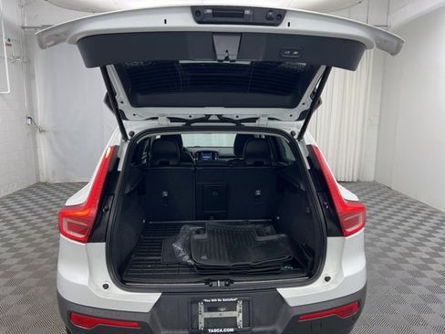 Used 2023 Volvo XC40 B5 Plus w/ Driver Assist Package image 8