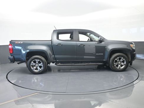 Used 2017 Chevrolet Colorado Z71 RWD image 7