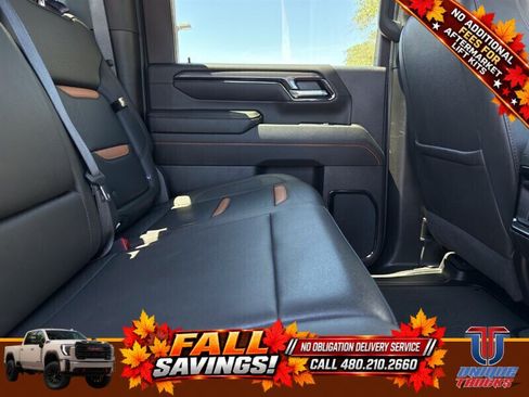 Used 2024 GMC Sierra 2500 AT4 w/ Technology Package AWD/4WD image 29