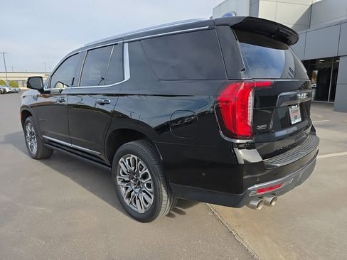 Used 2023 GMC Yukon Denali Ultimate image 3