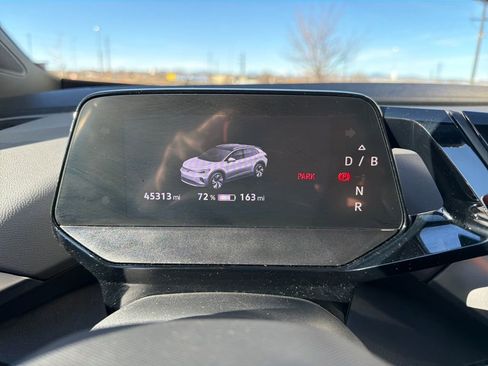 Certified 2021 Volkswagen ID.4 Pro S w/ Gradient Package image 18