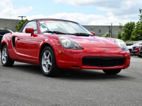 Used 2001 Toyota MR2 RWD image 24