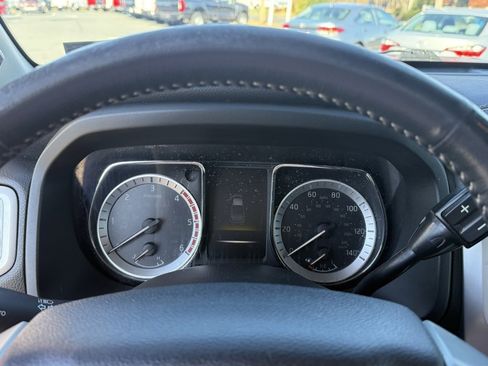 Used 2016 Nissan Titan PRO-4X image 17