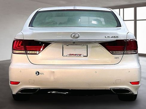 Used 2015 Lexus LS 460 AWD w/ Comfort Package image 5