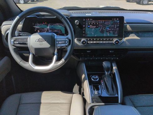 Used 2025 Chevrolet Colorado ZR2 w/ ZR2 Bison Edition image 24