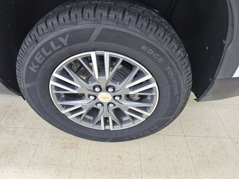 Used 2025 Chevrolet Traverse LT AWD/4WD image 22