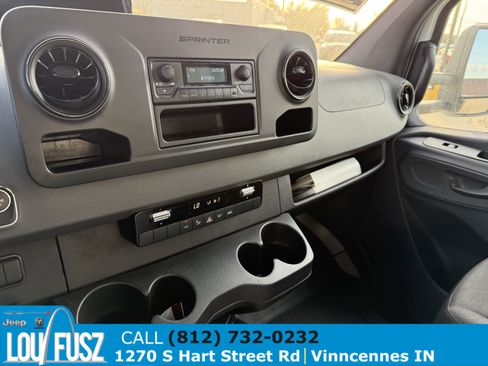 Used 2020 Mercedes-Benz Sprinter 4500 w/ Driver Convenience Package image 17