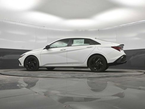New 2026 Hyundai Elantra SEL Sport FWD image 40