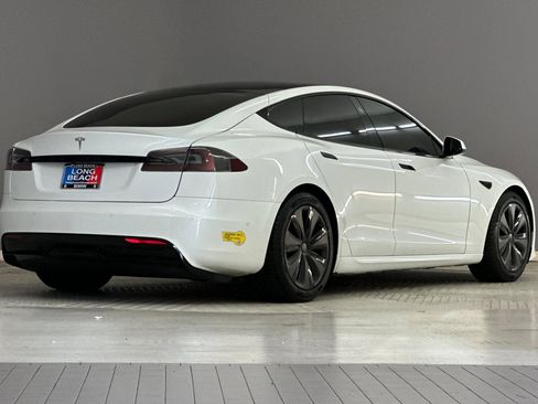 Used 2022 Tesla Model S AWD image 8