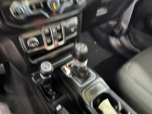 Used 2019 Jeep Wrangler Unlimited Sport S AWD/4WD image 29