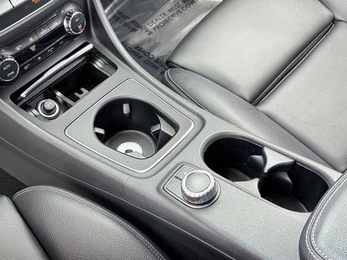 Used 2020 Mercedes-Benz GLA 250 image 29