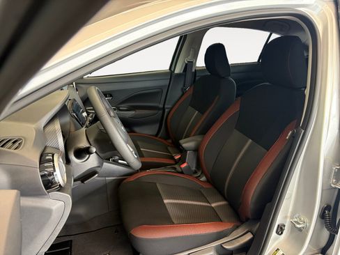 New 2025 Nissan Versa SR image 21