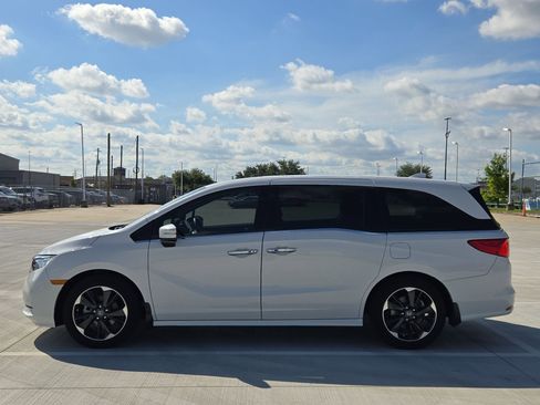 Certified 2024 Honda Odyssey Elite image 7