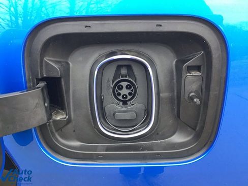 Used 2025 Chevrolet Silverado EV RST image 49