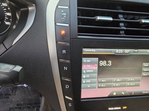 Used 2016 Lincoln MKZ image 36