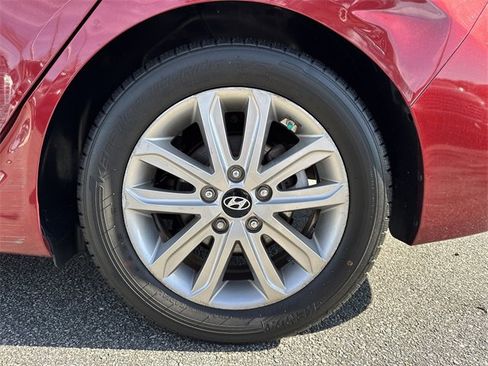 Used 2015 Hyundai Elantra SE w/ Option Group 02 image 19