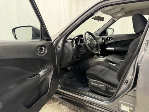 Used 2016 Nissan Juke S FWD image 10