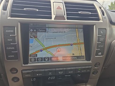 Used 2018 Lexus GX 460 image 19